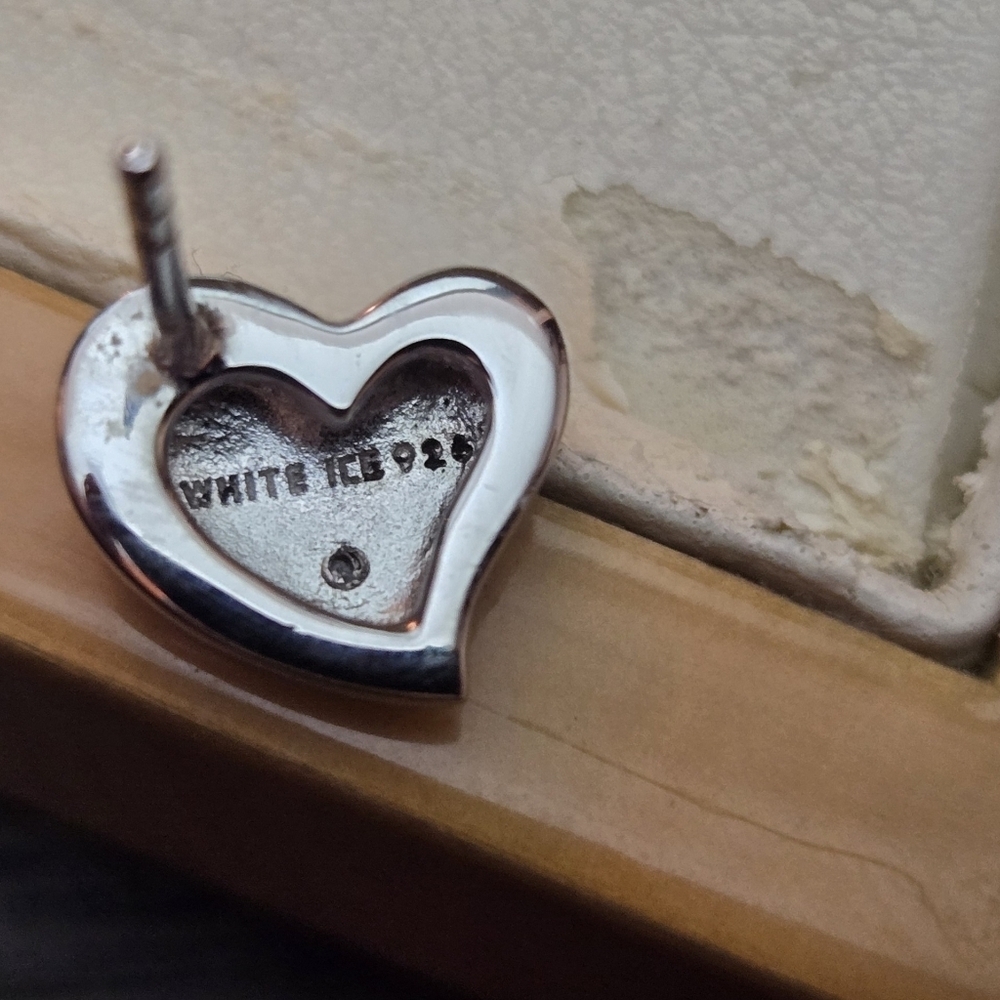 Silver Heart Earrings - Picture 4 of 4